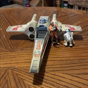 Star Wars X-Wing Fighter with Pilot and Droid - Red and Gray